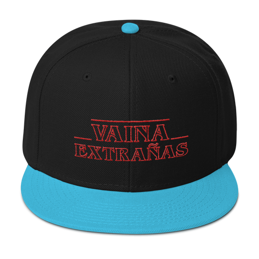 Vaina Extrañas Snapback Hat - 2020 - DominicanGirlfriend.com - Frases Dominicanas - República Dominicana Lifestyle Graphic T-Shirts Streetwear & Accessories - New York - Bronx - Washington Heights - Miami - Florida - Boca Chica - USA - Dominican Clothing