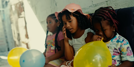 DILON BABY - NIÑA BONITA 👹🚬( Video Oficial ) with Dominican Made 2000 Pesos Dominicano Rose iPhone Case