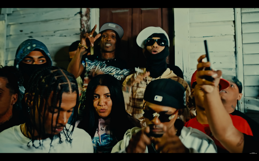 Video Oficial: DILON BABY ❌ CHOCOLEYROL - LA DEL WASON featuring Dominican Made 2000 Pesos Dominicano Rose Collection