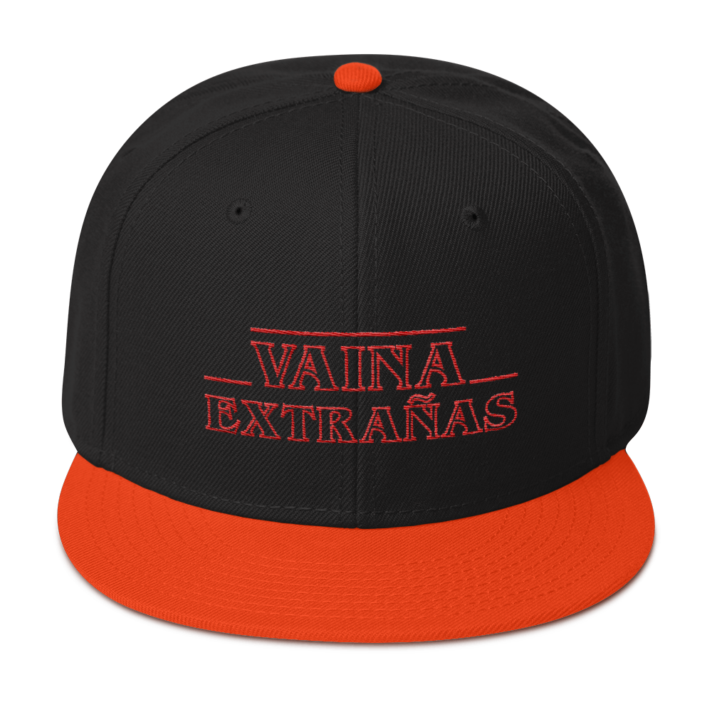 Vaina Extrañas Snapback Hat  - 2020 - DominicanGirlfriend.com - Frases Dominicanas - República Dominicana Lifestyle Graphic T-Shirts Streetwear & Accessories - New York - Bronx - Washington Heights - Miami - Florida - Boca Chica - USA - Dominican Clothing